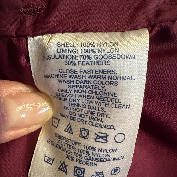 Women’s LANDS END down vest size medium 10-12 - Picture 3 of 3